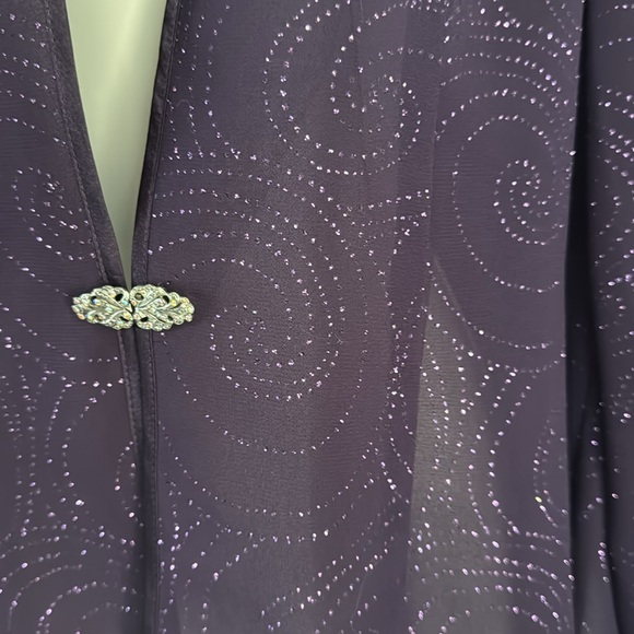 R & M Richards Size LP Purple Sheer Sparkly Over Shirt Pretty Brooch like Clasp - Picture 4 of 8